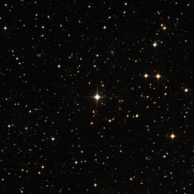 Sky survey frame centred on Amadioha, 18′ across.