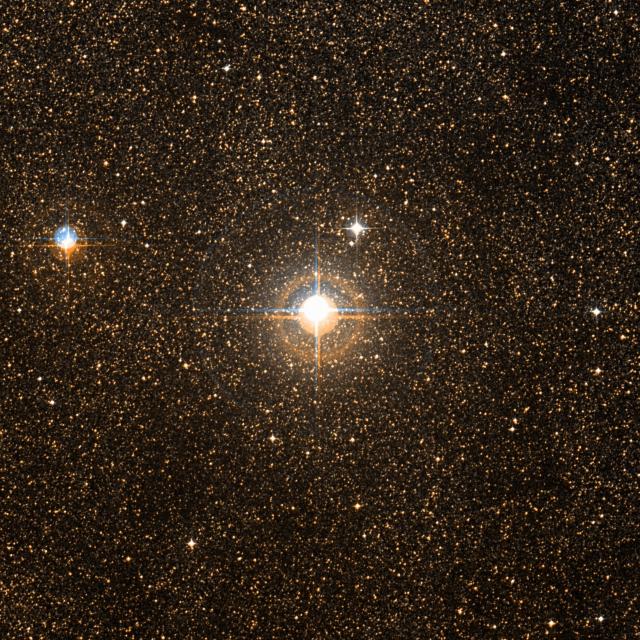 Sky survey frame centred on Guniibuu, 30′ across.