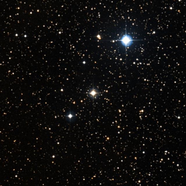 Sky survey frame centred on Lusitânia, 18′ across.