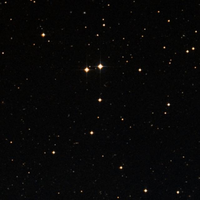 Sky survey frame centred on Márohu, 18′ across.