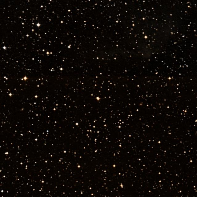 Sky survey frame centred on Petra, 18′ across.
