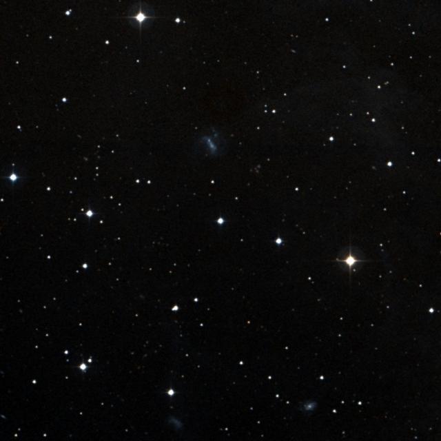 Sky survey frame centred on Tangra, 18′ across.